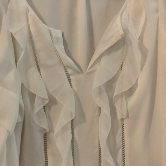 Ivory sheer, lined blouse. Size 16. - Picture 3 of 6